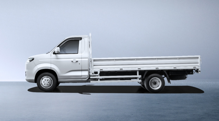 全域智慧 雙車齊發(fā)！瑞馳汽車卡系雙子星C5/C3于2025世界智博會(huì)開啟預(yù)售